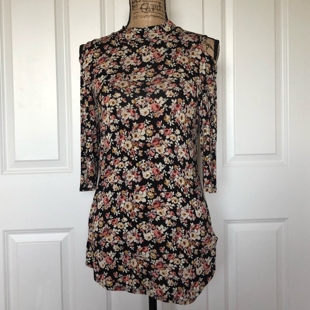 Cold shoulder floral top